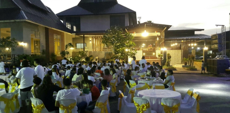 จัดเลี้ยงนอกสถานที่